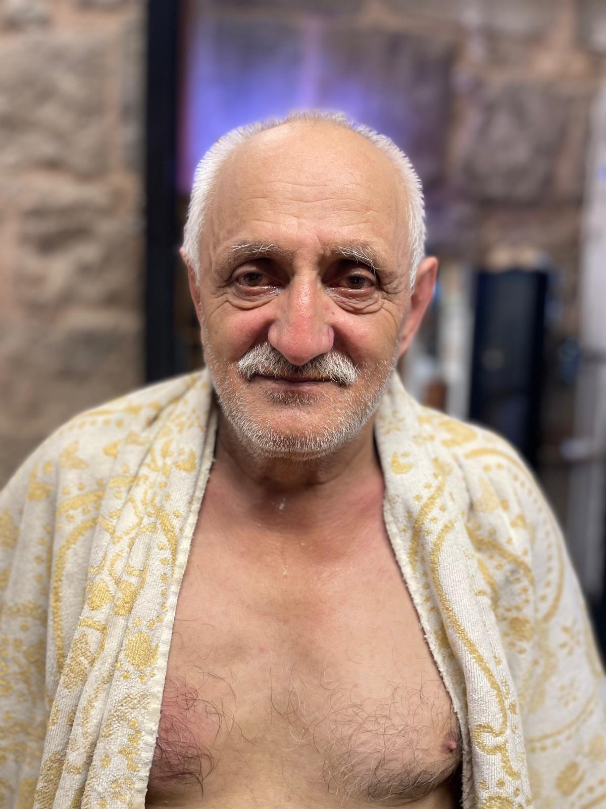 Temizlik Sorumlusu Zeynep Hanım